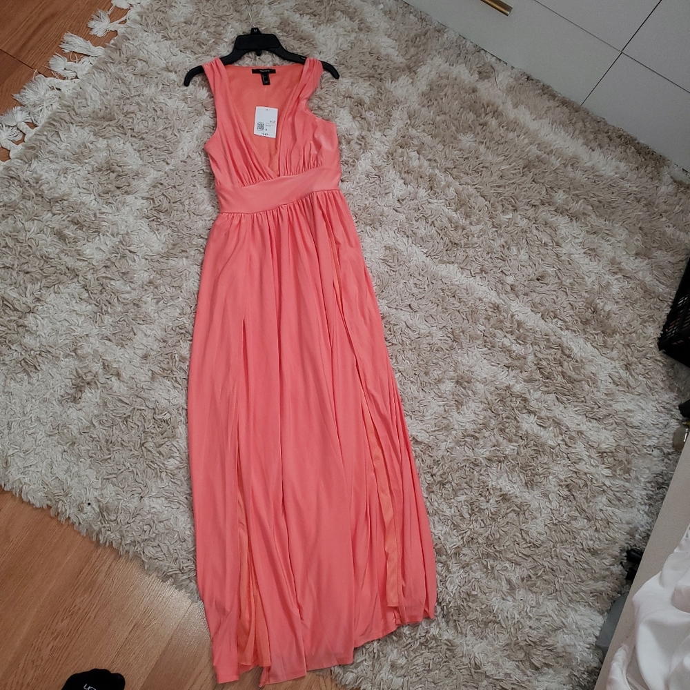 Women’s dress